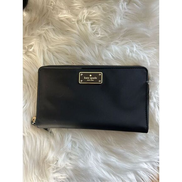 Kate Spade New York Black Gold Zip-Around & Logo Plate Kaden Wallet - Picture 1 of 8